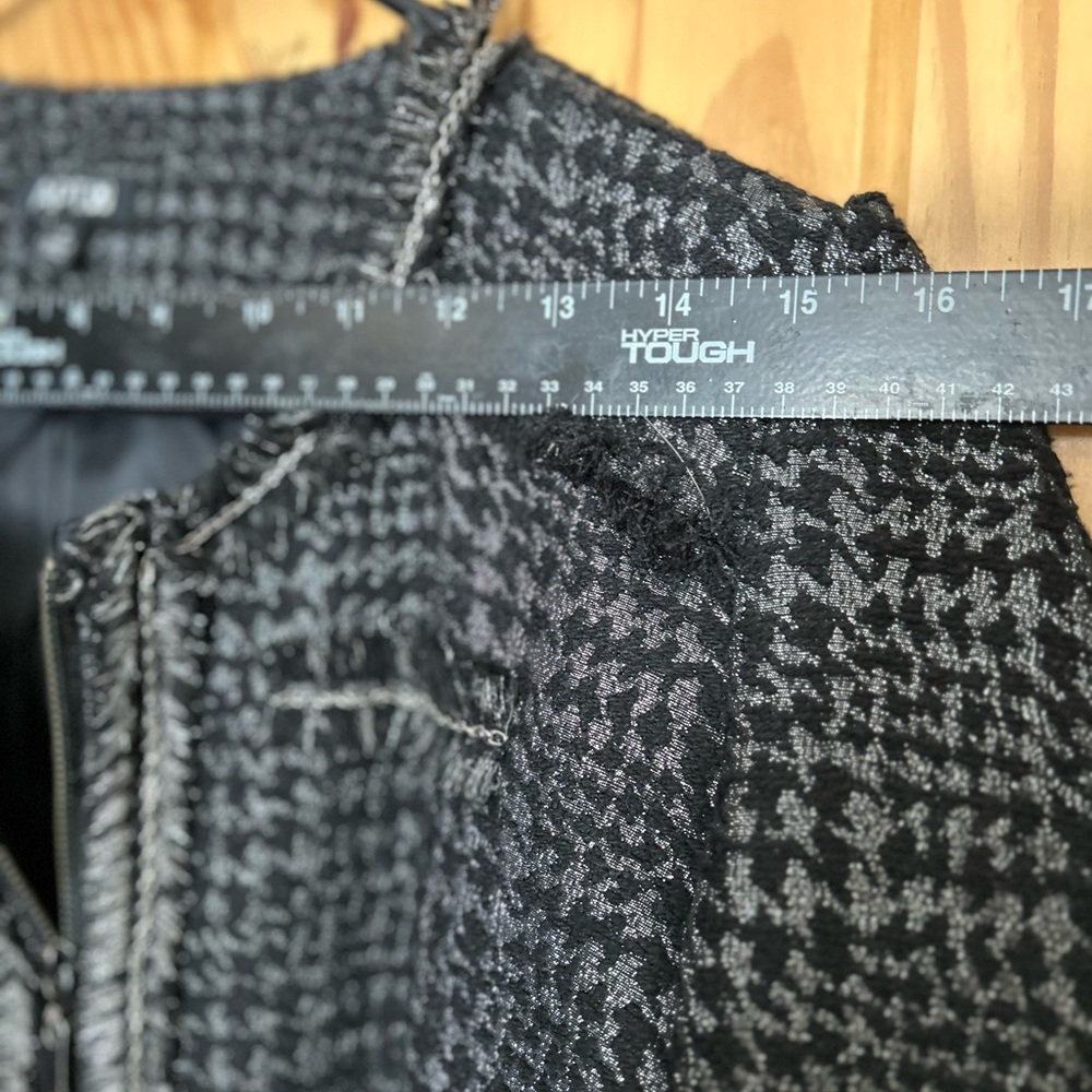 Jacket - Picture 10 of 12